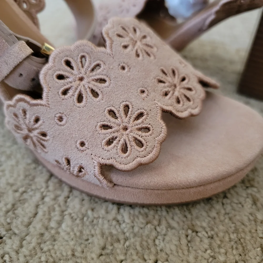 New See By Chloe Laser-Cut Floral Kristy Heeled Sandals in Tan, Size 36